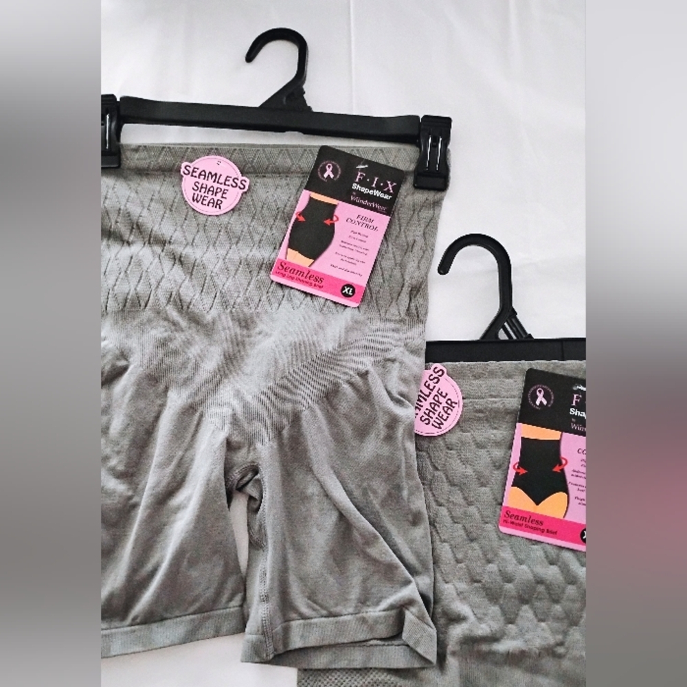 2- Piece Set Seamless Gray Shapewear Leggings - Firm Control
